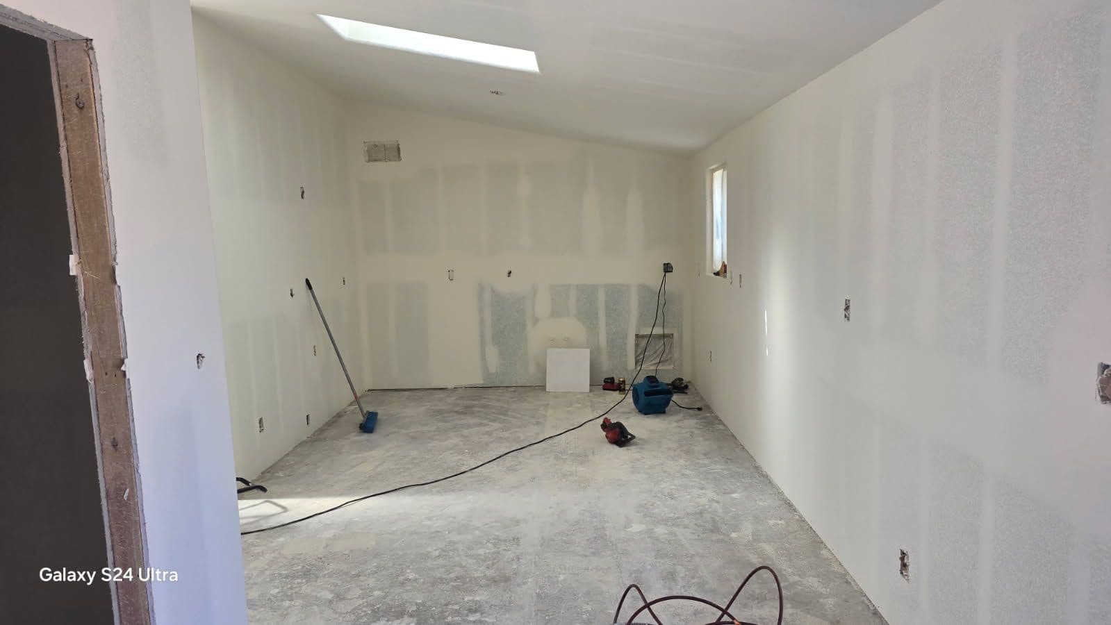 Project Impressive Drywall Finish on Renovation Project image