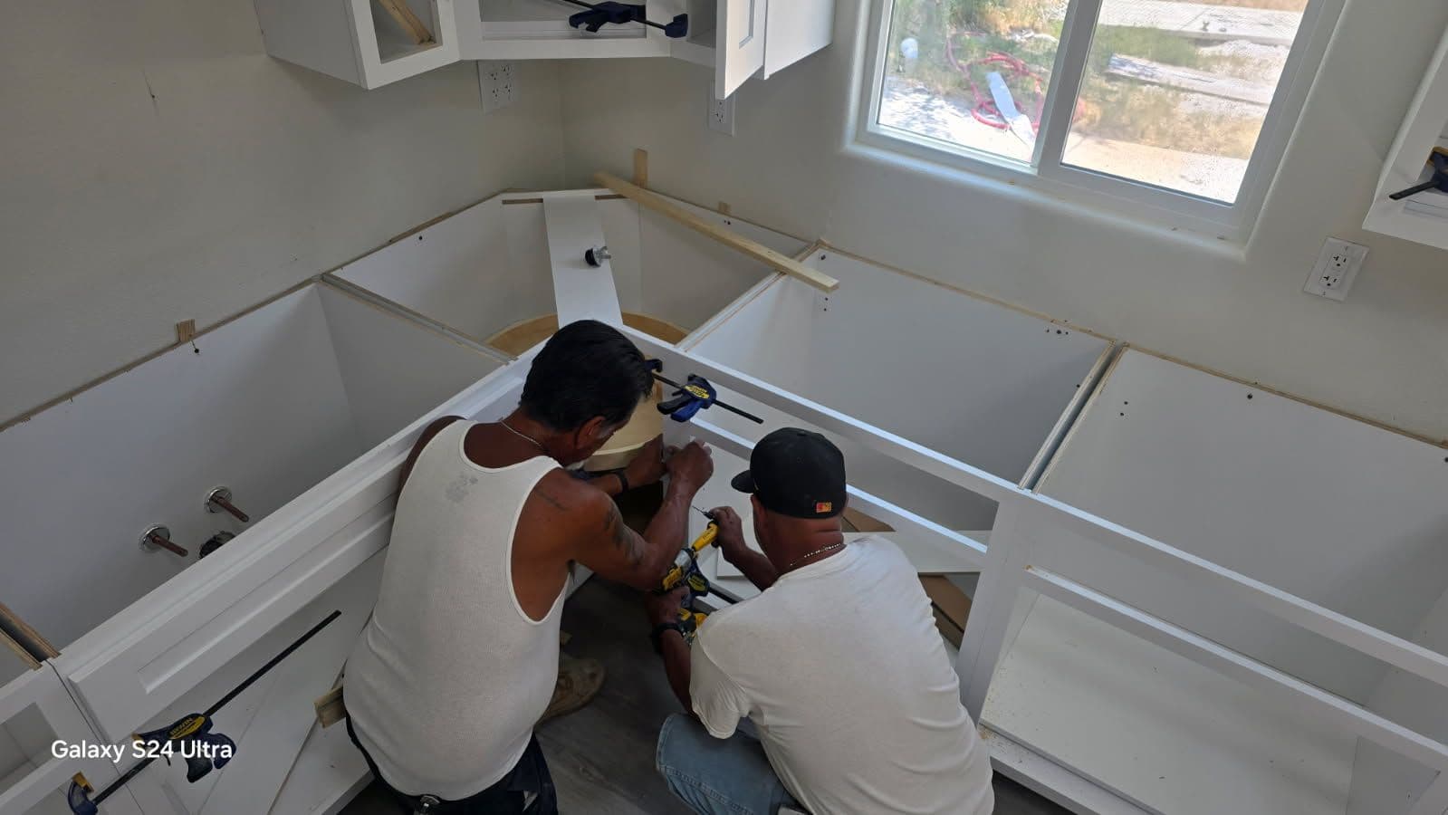Expert Cabinet Installation Enhancing Kitchen Spaces